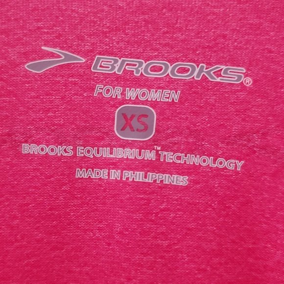 Brooks Equilibrium Technology Half-Zip Long Sleeve Pullover | NWOT | XS | Pink - Picture 11 of 13